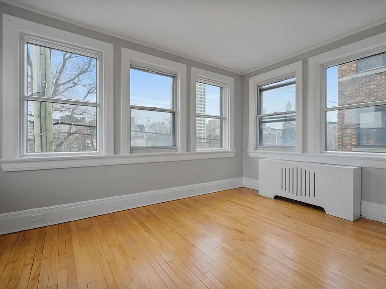 165 Laurier Ave E #2 — Photo 5