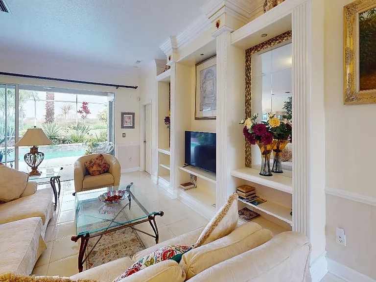 4569 Samoset Dr — Photo 13