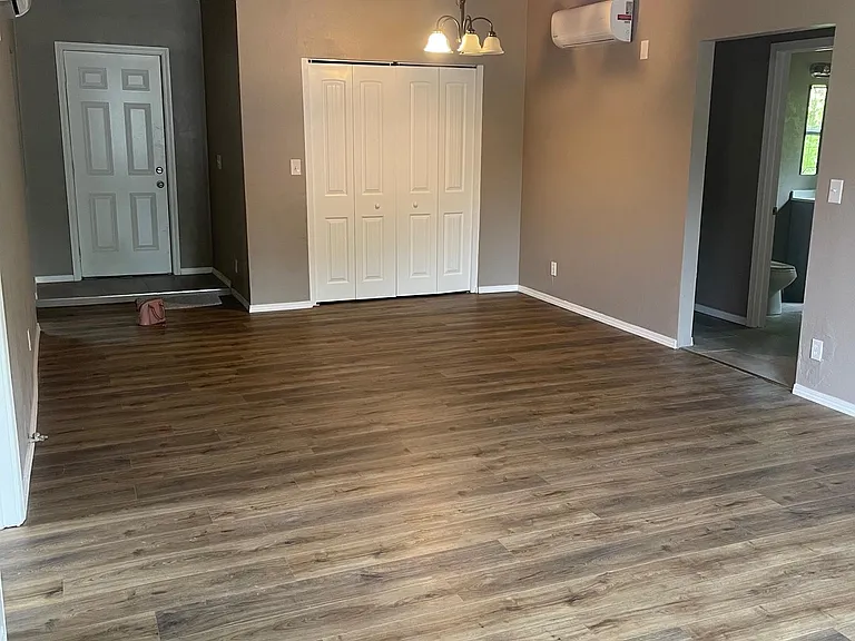 1209 E Whittaker St — Photo 11