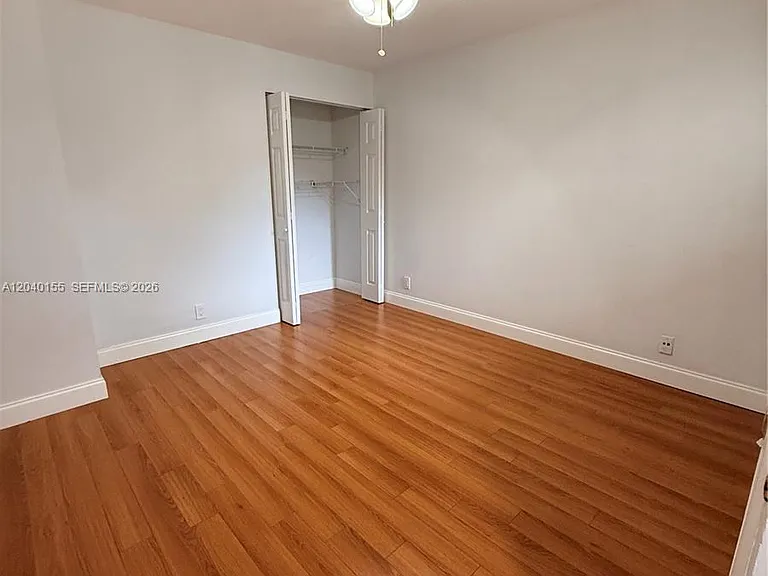 9717 N New River Canal Road 406 #406 — Photo 41