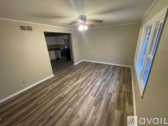 2nd image of 938 Summer Dr