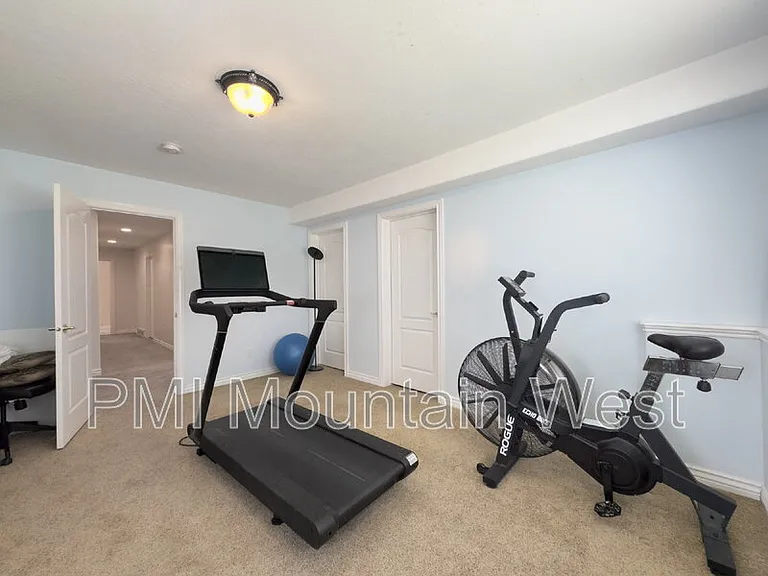 49 N Fairway Dr — Photo 62
