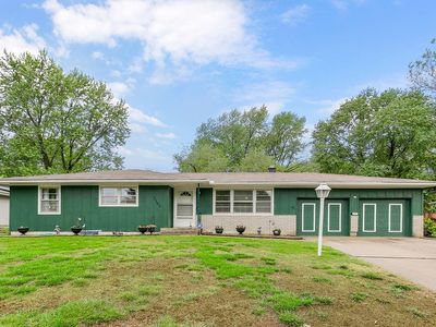 7300 Hedges Ave, Raytown, MO, 64133
