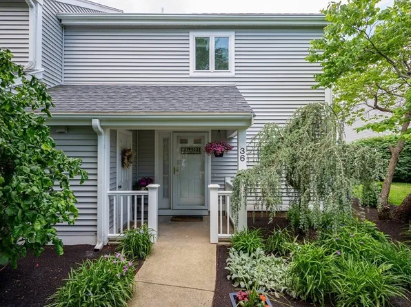 36 Westcliff Dr, Plymouth, MA 02360