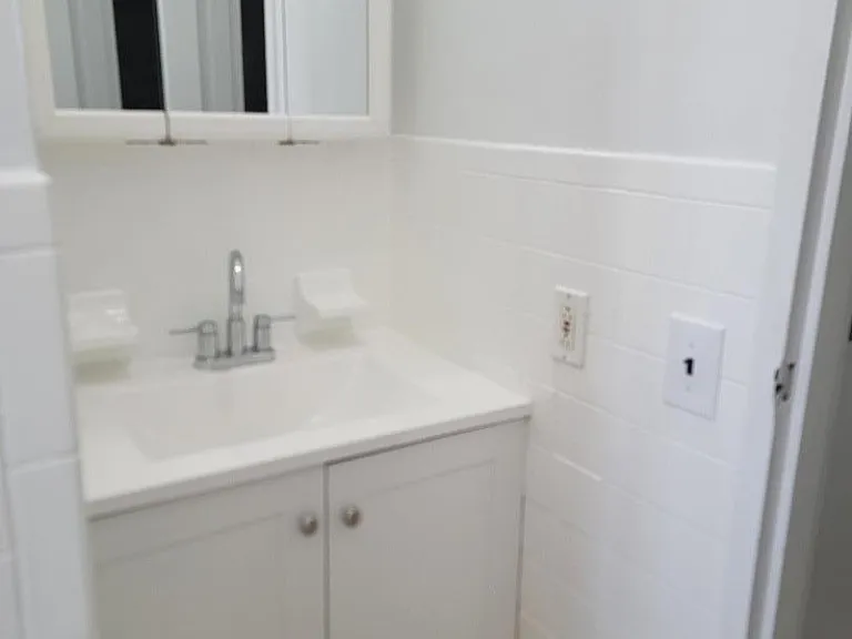 340 Hudson St #29 — Photo 15