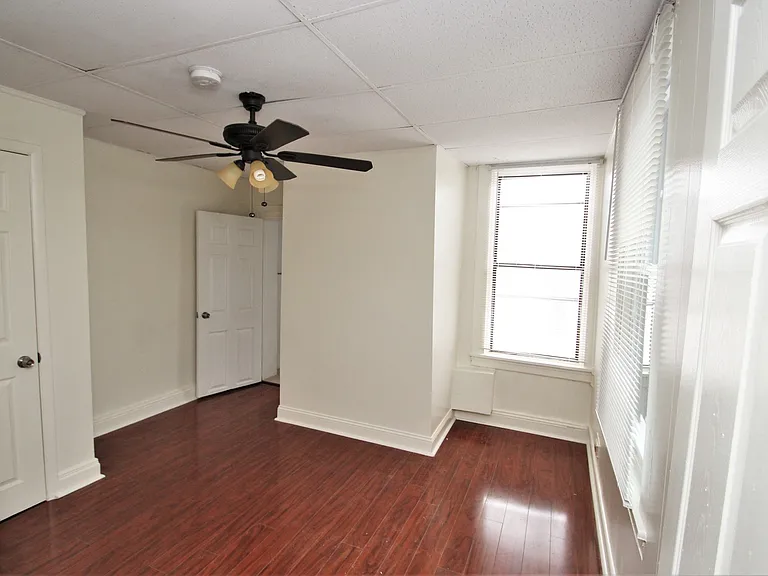849 Park Ave — Photo 6