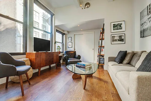 Sold by Town Residential | media 6