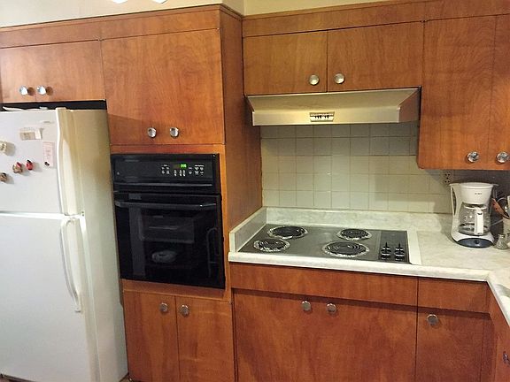 Cabinets are great shape