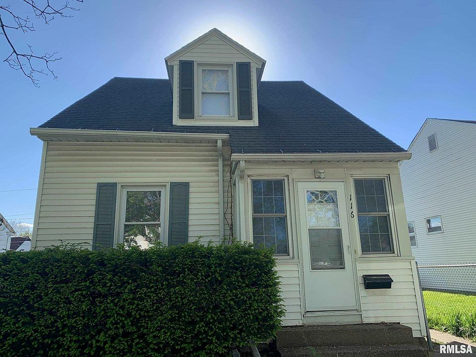 1st image of 116 N Elmwood Ave