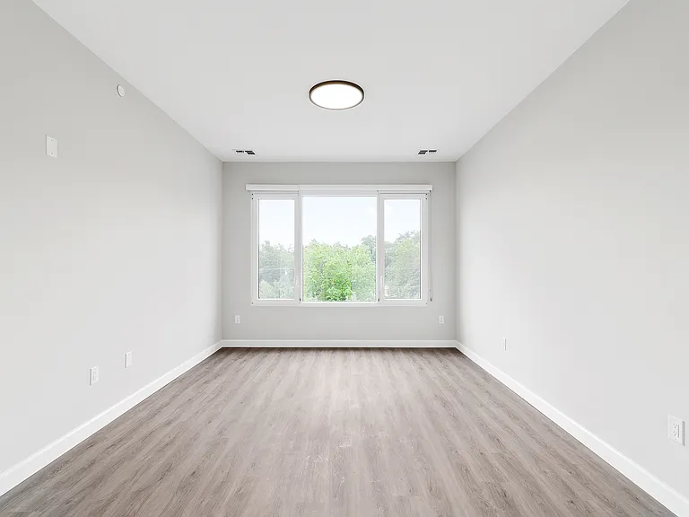 Whippany Village Apartments — Photo 7