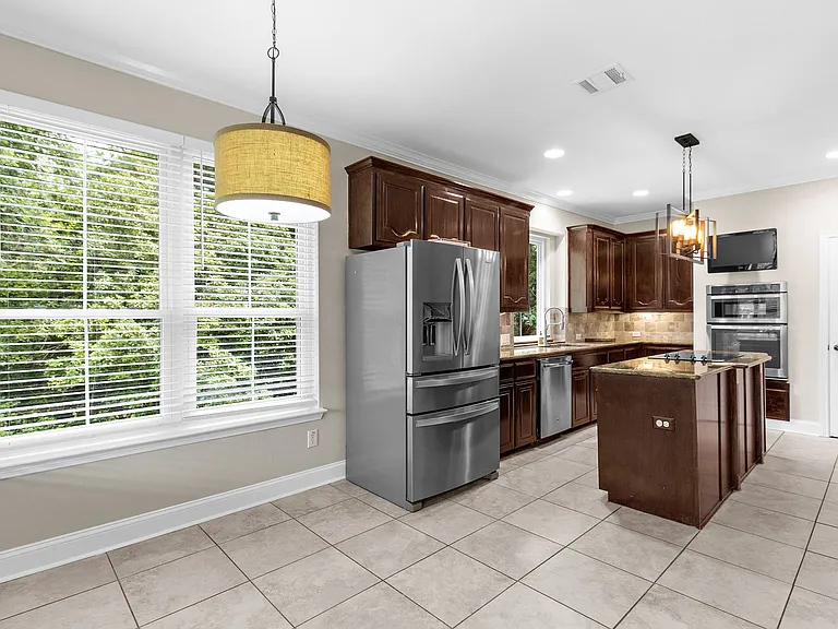 202 Stone Hollow Ct — Photo 20