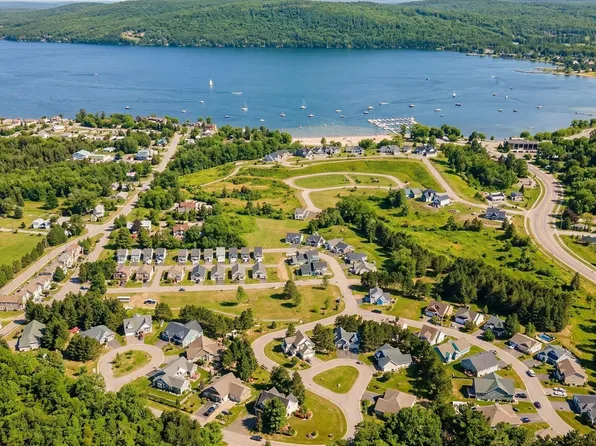 10660 & 10662 Old Morgan Trl, Traverse City, MI 49684