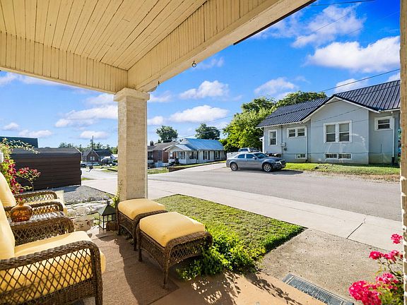 4th image of 124 N Richardson Dr