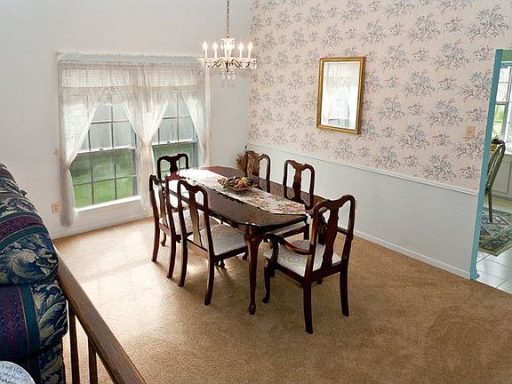 Formal Dining