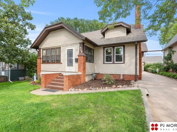905 S 42nd St, Omaha, NE 68105