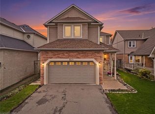 5640 Wells Pl, Mississauga, ON L5M 5T7