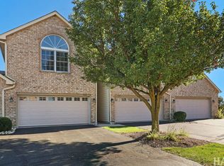 5829 Fieldstone Trl, McHenry, IL 60050