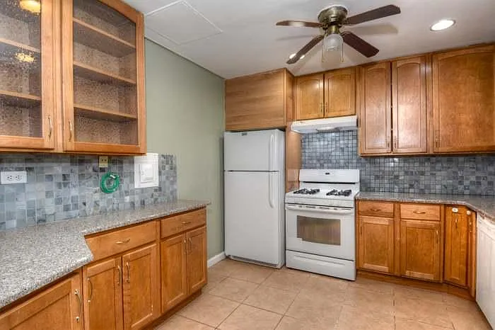 9009 Golf Rd #DES — Photo 4