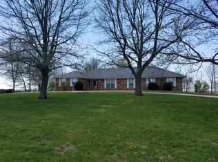 24173 N Centennial Rd, Jerseyville, IL 62052