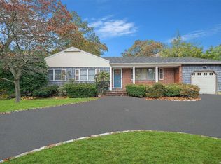 2894 Ocean Ave, Ronkonkoma, NY 11779