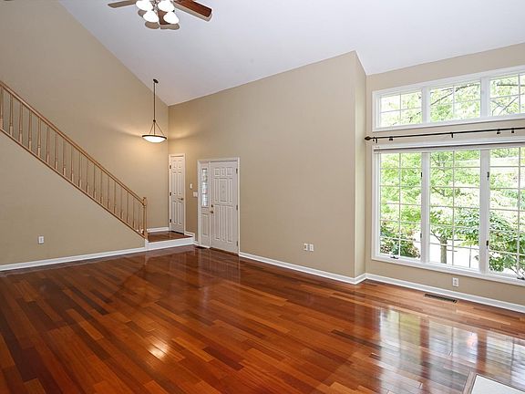 3rd image of 8057 Red Mill Dr