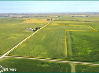 212th Ave, Delhi, IA 52223