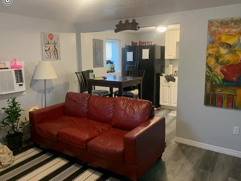 278 NE Ark Pl — Photo 10