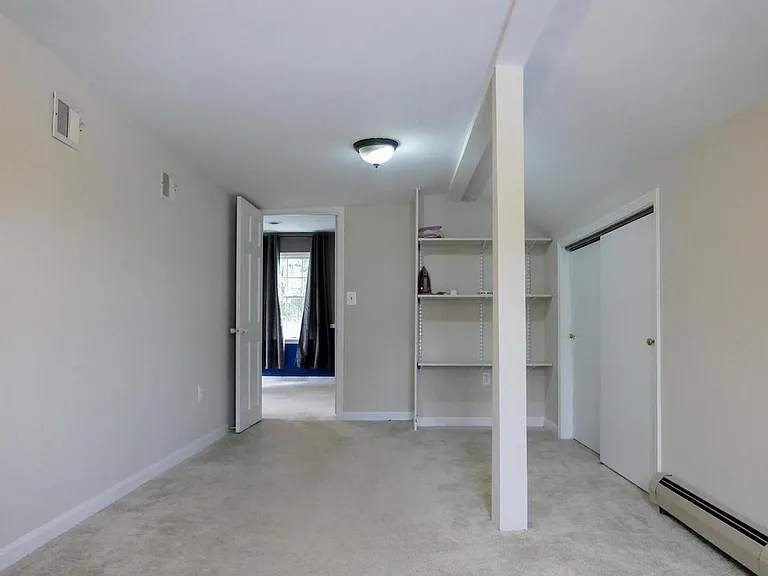 26015 Woodfield Rd — Photo 23