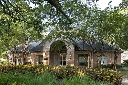 Mansions in the Park Photo 1