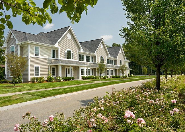 1st image of 308 Norwest Dr APT 3