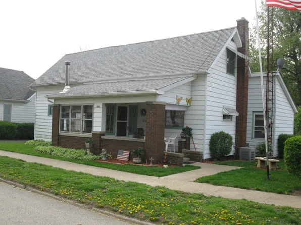 204 E Main St, Hillsboro, IN 47949