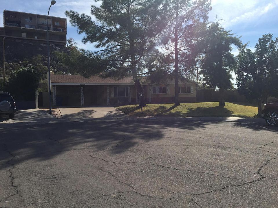 1st image of 1017 E Echo Ln