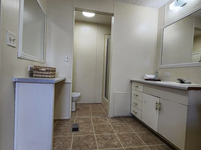 1022 Linda Ln — Photo 25