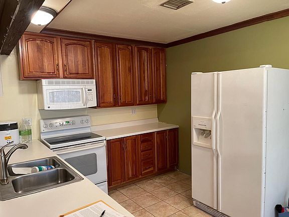 2nd image of 3321 Beacon St Unit 60