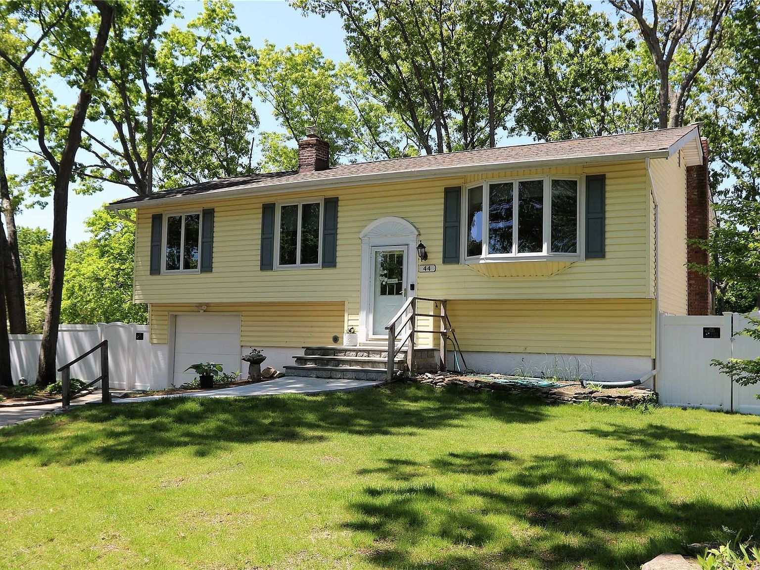 44 Nowick Lane, Smithtown, NY 11787 | Zillow