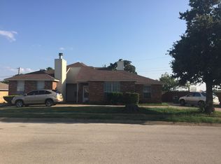 5716 Ranchogrande Dr, Arlington, TX 76017