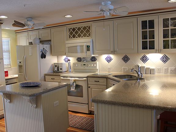 5th image of 4301 S Atlantic Ave #3140