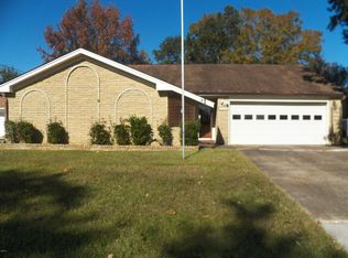 2462 S Shore Dr, Biloxi, MS 39532