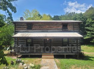 1273 Harbin Rd, Dandridge, TN 37725