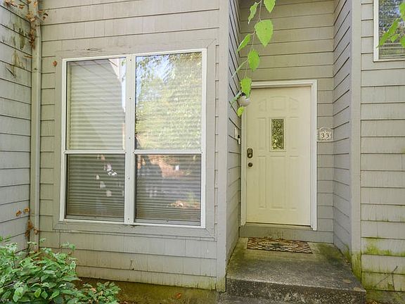 3rd image of 1978 E Bay Pointe Dr