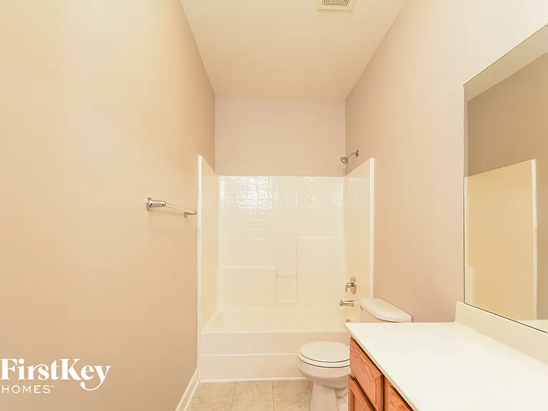 2123 Gillwell Ln — Photo 14