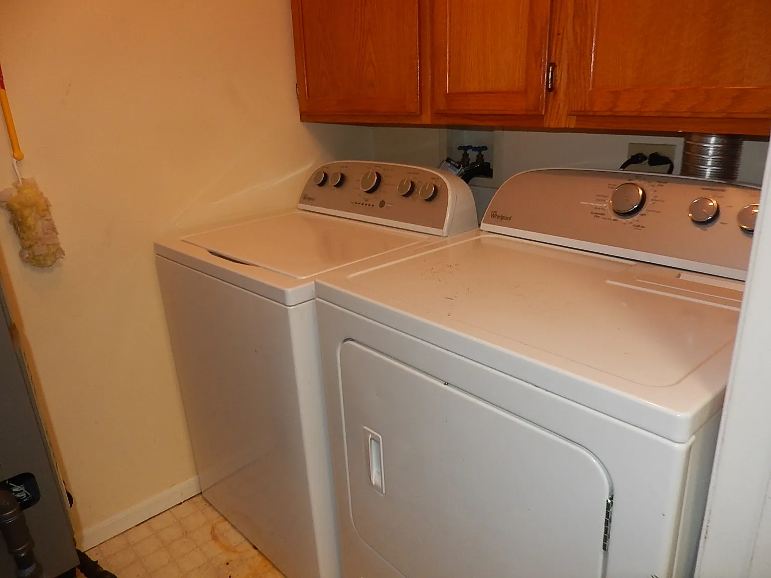 375 Woodridge Circle — Photo 2
