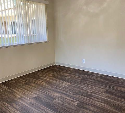 2nd image of 244 N Ellsworth Ave APT 7