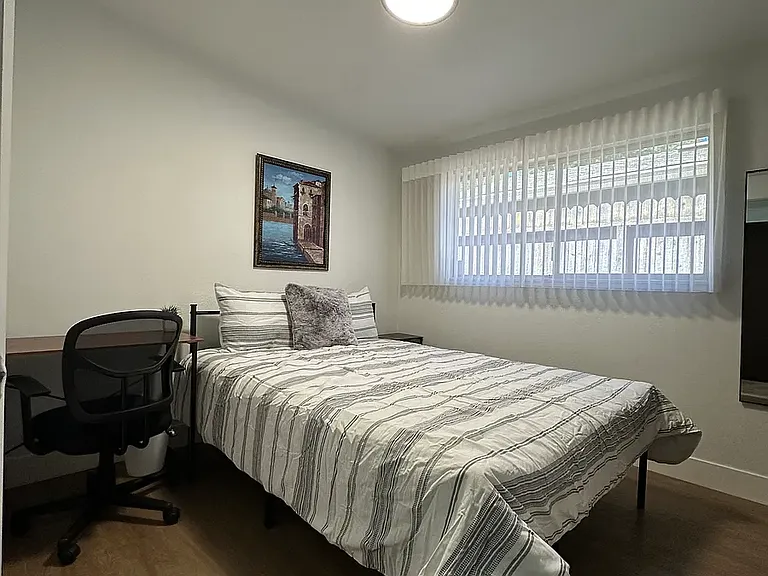 Student Housing in Davis, CA — Photo 9