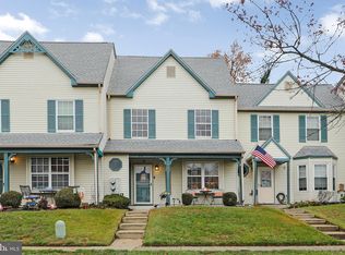 80 Knoll Dr, Blackwood, NJ 08012