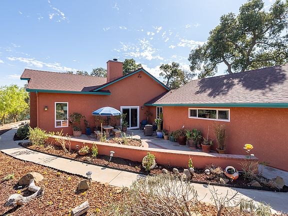 Several patios to enjoy the quiet and views, but only 10 minutes to hwy 101 and downtown Atascadero.