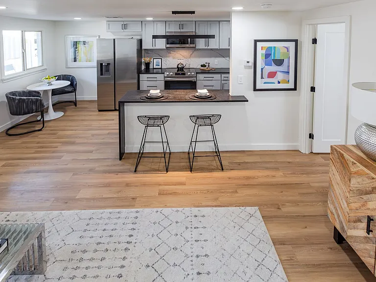 Atrium Apartments — Photo 36