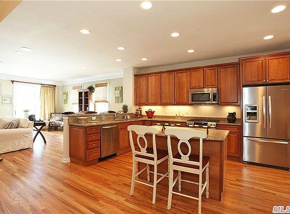 2nd image of 206 Gettysburg Dr #206