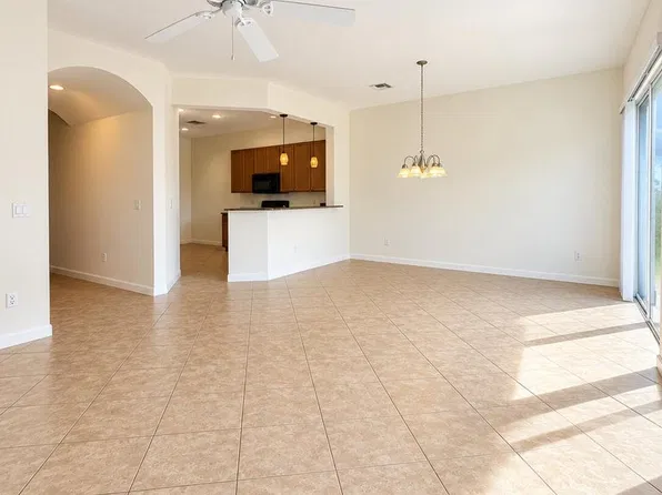 4730 S Prive Cir S, Delray Beach, FL 33445