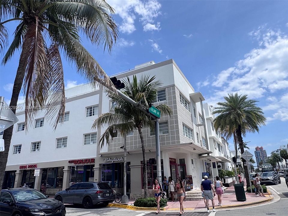 1st image of 865 Collins Ave APT 210